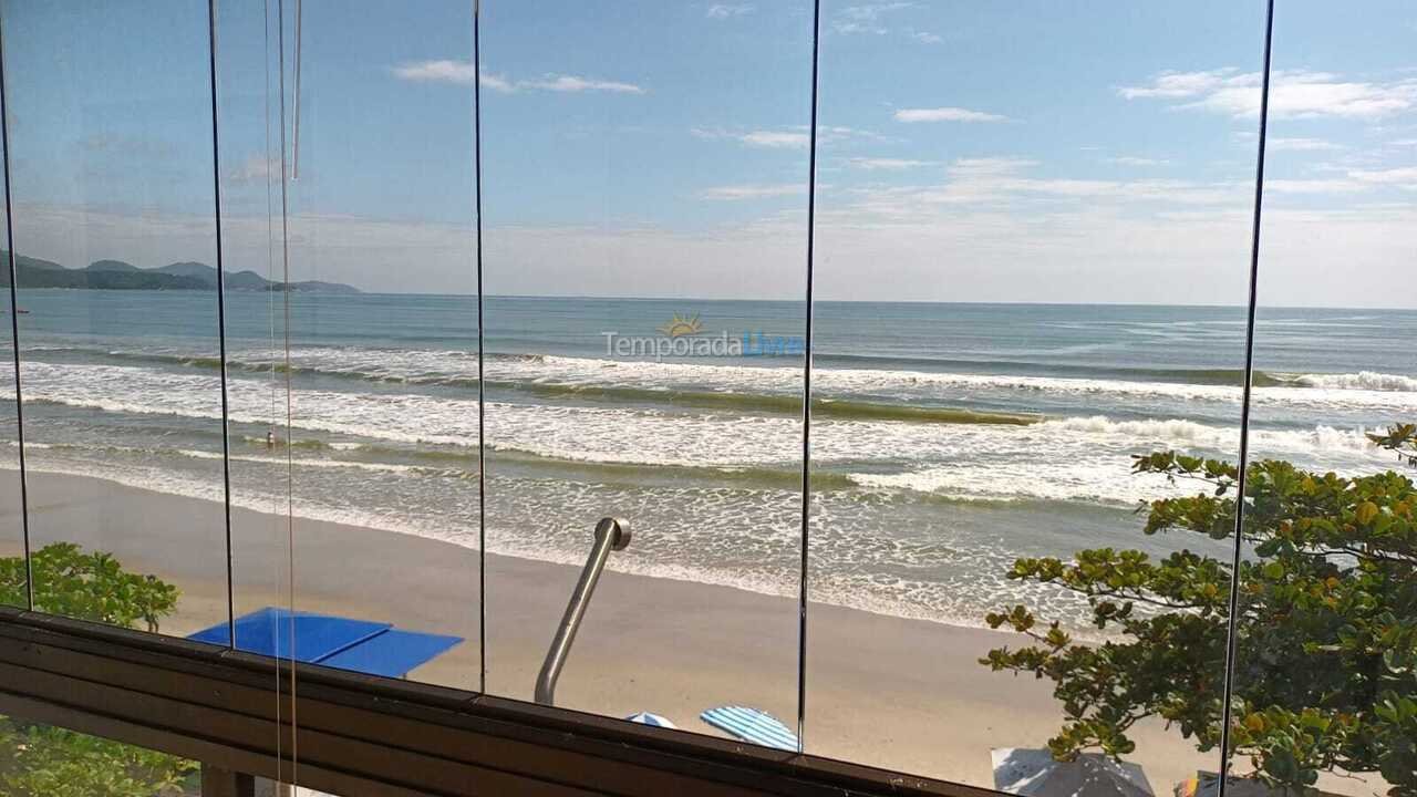 Casa para alquiler de vacaciones em Itapema (Meia Praia Frente Mar)