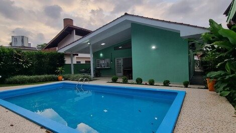 Beautiful Single Storey House in Riviera - Heated Pool - Mod 20