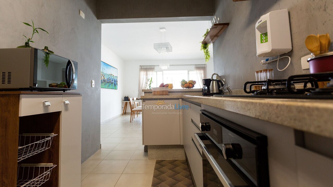 Apartment for vacation rental in Bertioga (Centro Histórico)