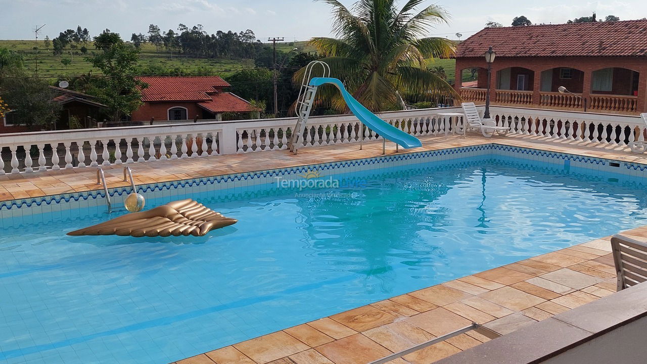 Granja para alquiler de vacaciones em águas de São Pedro (Porangaba)