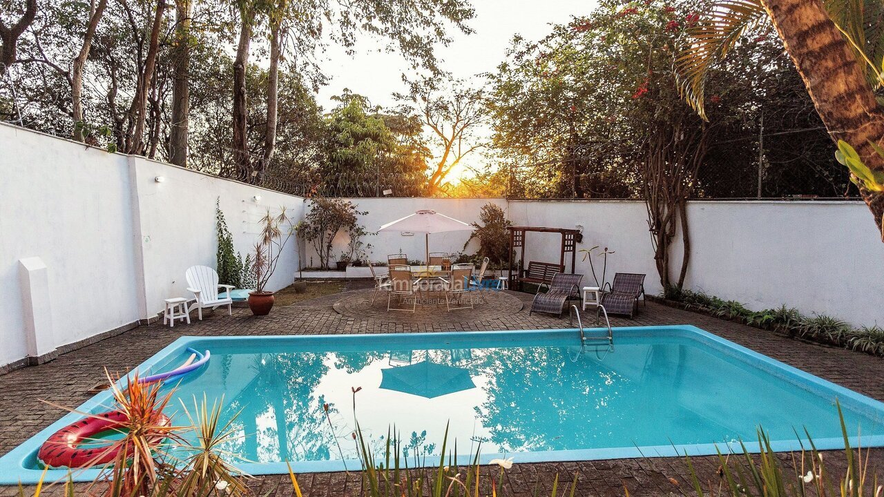 Casa para aluguel de temporada em São Paulo (Alto da Lapa)