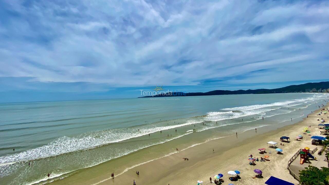 Apartamento para aluguel de temporada em Itapema (Meia Praia)