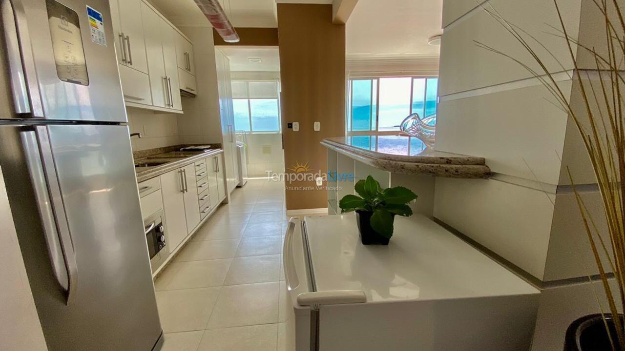 Apartamento para aluguel de temporada em Itapema (Meia Praia)