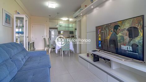 Pamplona Beach 2 Bedroom Apartment with side view
