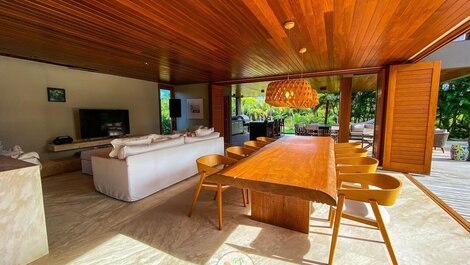 Luxury House in Ocean Front Condominium - P. do Forte/BA