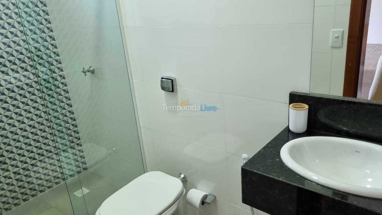 Casa para alquiler de vacaciones em Bertioga (Condominio Morada da Praia)