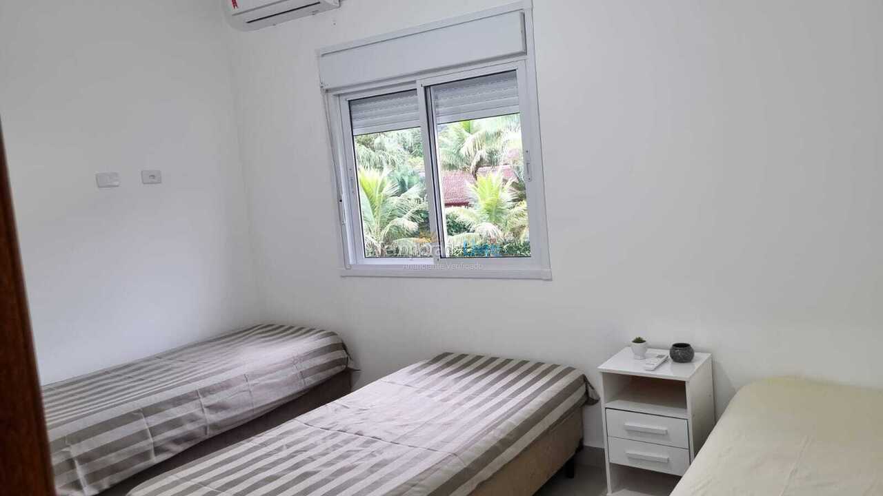 Casa para alquiler de vacaciones em Bertioga (Condominio Morada da Praia)