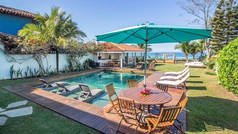 Stunning Mansion with Five Suites, Foot in the Sand of Geribá Por...