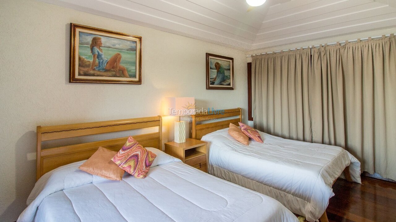 Casa para alquiler de vacaciones em Armação dos Búzios (Praia da Ferradura)