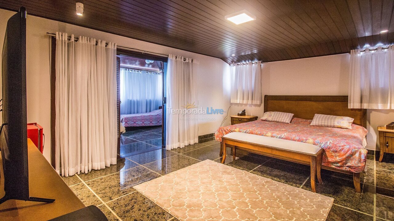 Casa para aluguel de temporada em Armação dos Búzios (Praia da Ferradura)