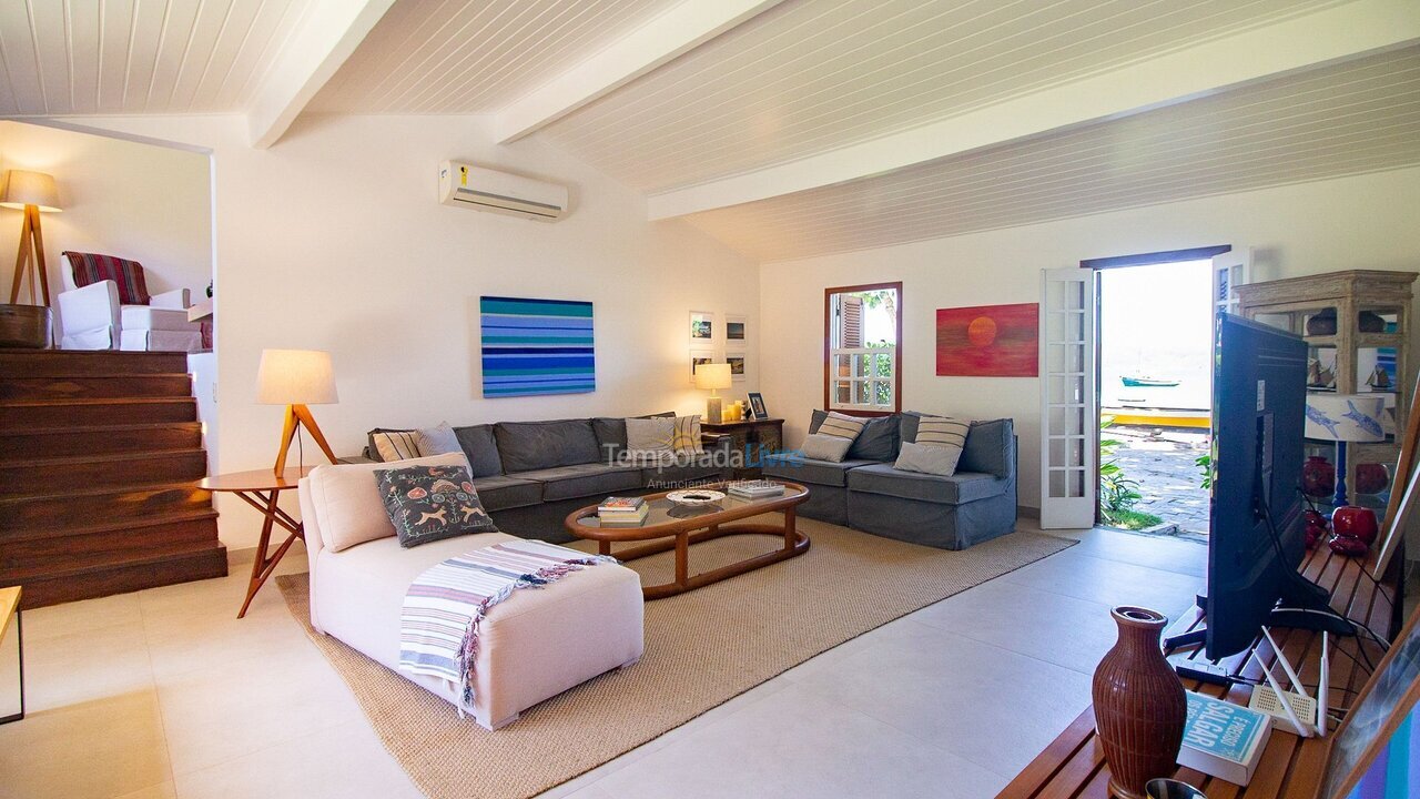 Casa para aluguel de temporada em Armação dos Búzios (Praia dos Ossos)
