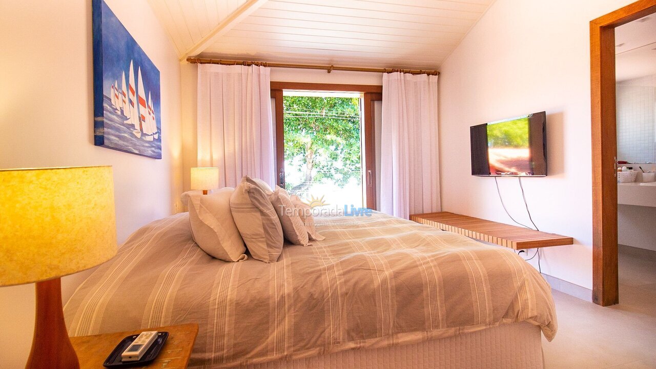 Casa para aluguel de temporada em Armação dos Búzios (Praia dos Ossos)
