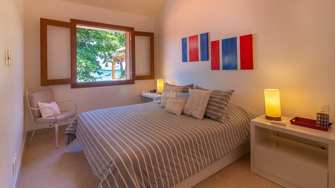 Casa para aluguel de temporada em Armação dos Búzios (Praia dos Ossos)