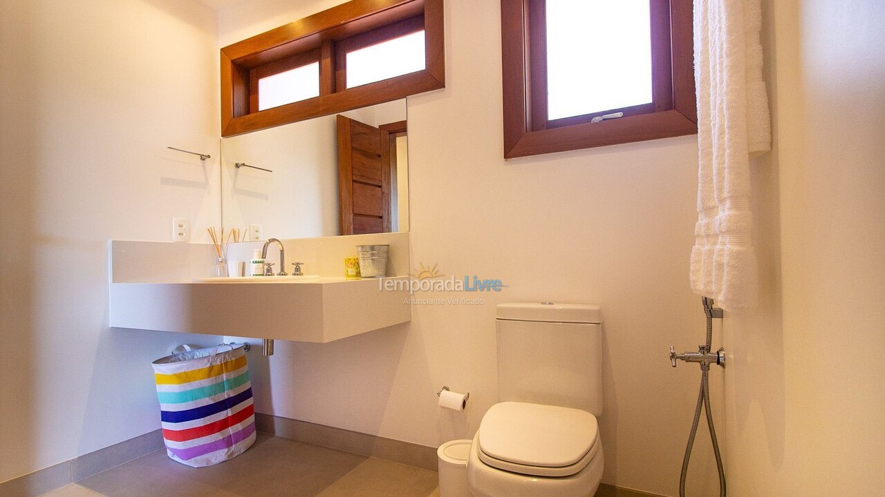 Casa para aluguel de temporada em Armação dos Búzios (Praia dos Ossos)