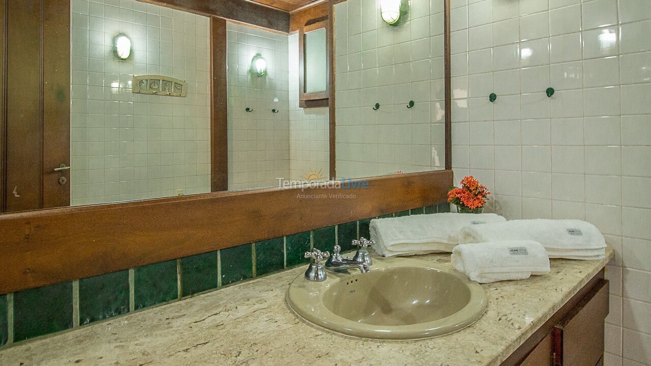 Casa para alquiler de vacaciones em Armação dos Búzios (Praia da Ferradura)