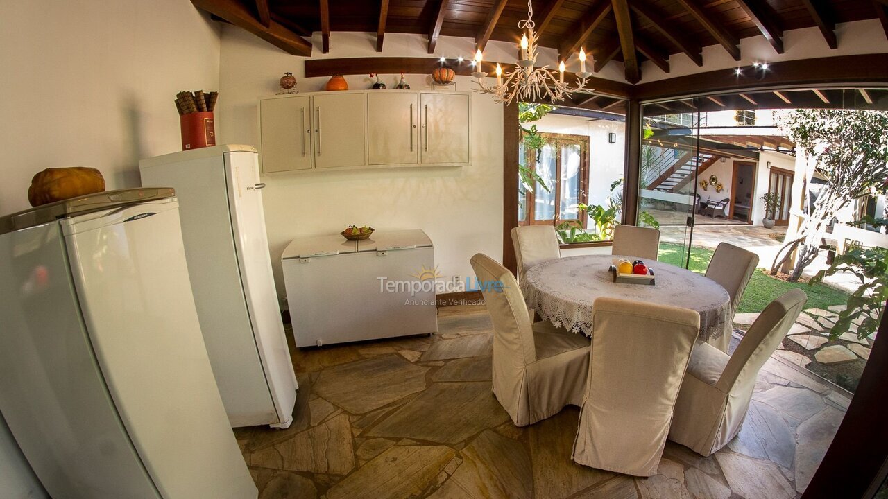 Casa para aluguel de temporada em Armação dos Búzios (Praia da Ferradura)