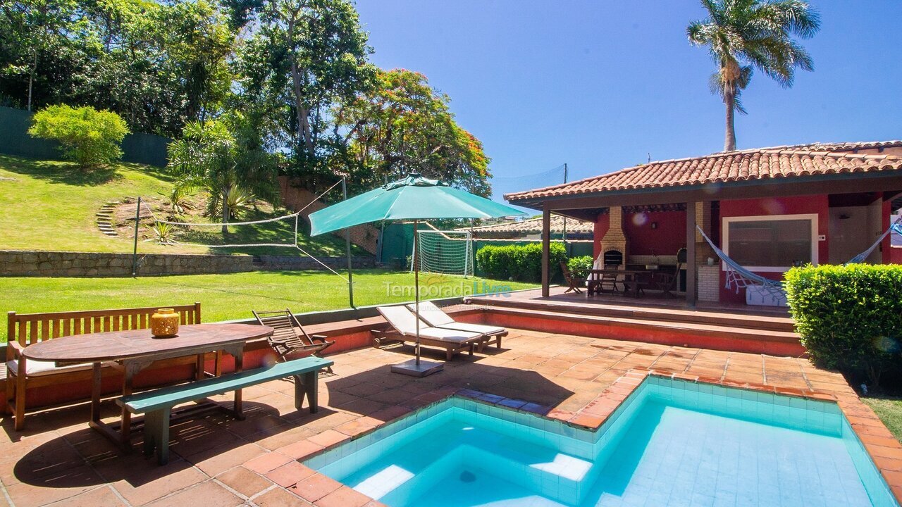 Casa para aluguel de temporada em Armação dos Búzios (Praia dos Ossos)