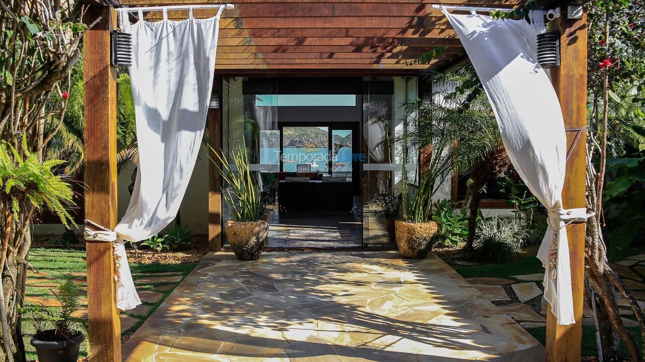 Casa para aluguel de temporada em Armação dos Búzios (Praia da Ferradura)
