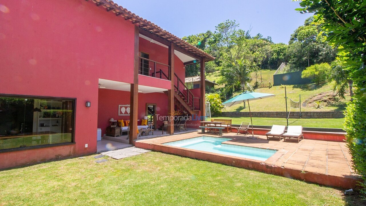 Casa para aluguel de temporada em Armação dos Búzios (Praia dos Ossos)