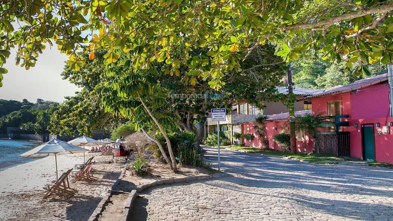 Casa para aluguel de temporada em Armação dos Búzios (Praia dos Ossos)
