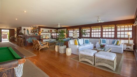 Paraíso Pé na Areia de Geribá com Cinco Suítes Por Luxury Rentals