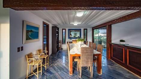 Beira Mar Mansion with Five Suites in Praia da Ferradura - Por...