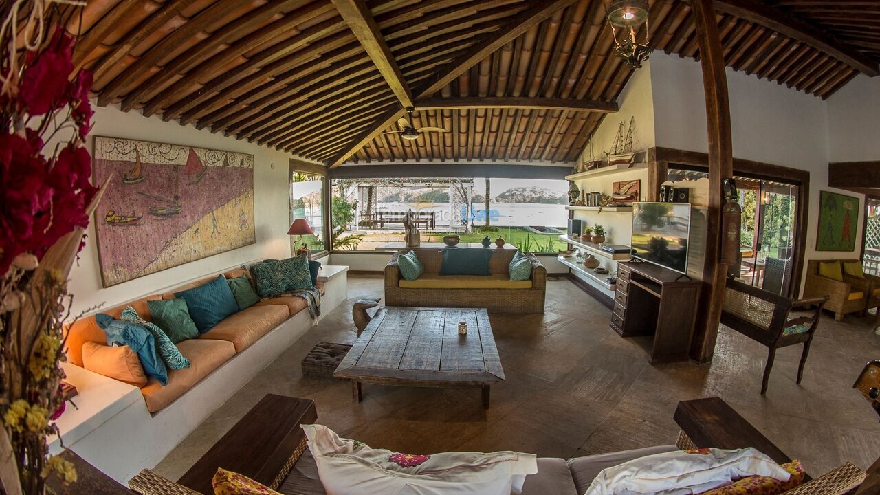 Casa para aluguel de temporada em Armação dos Búzios (Praia da Ferradura)