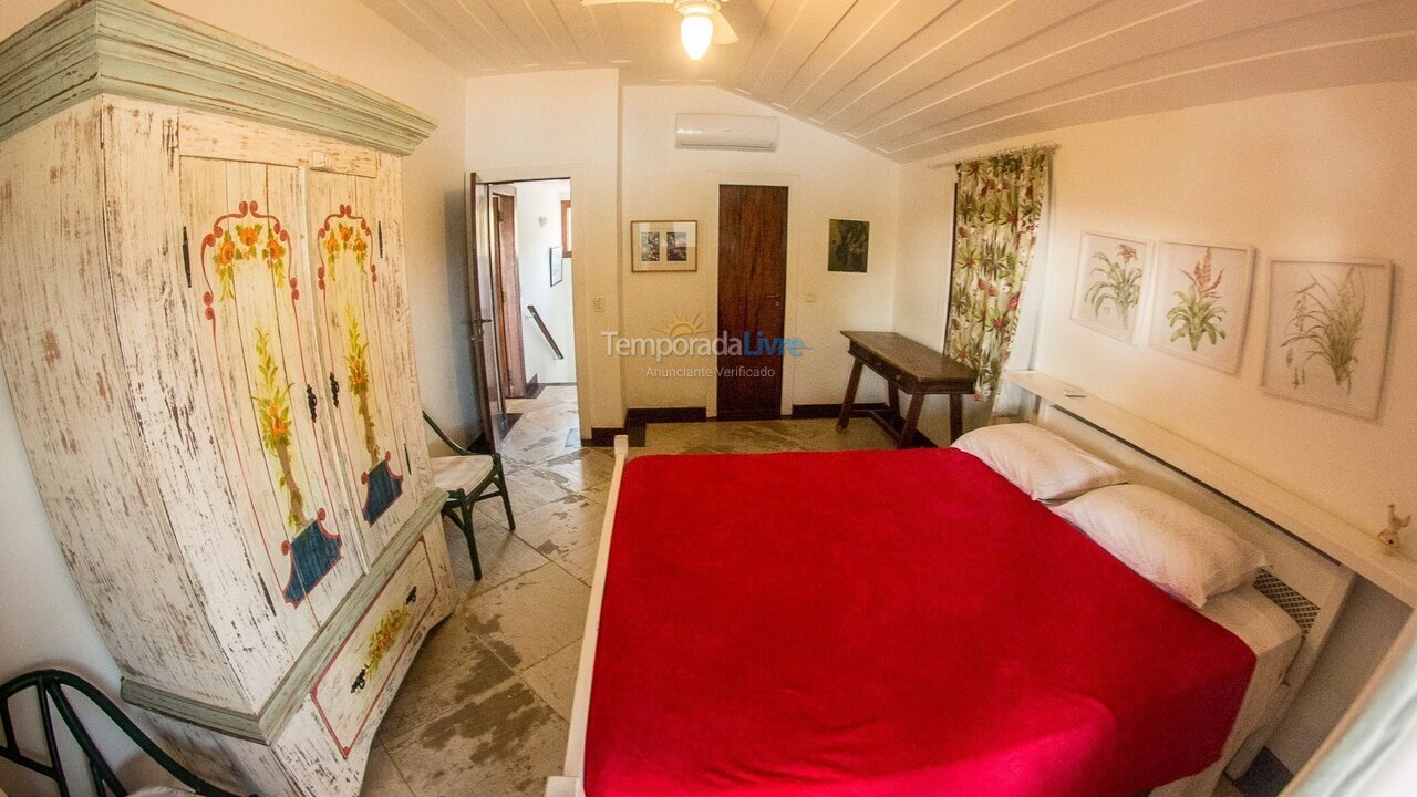 Casa para aluguel de temporada em Armação dos Búzios (Praia da Ferradura)