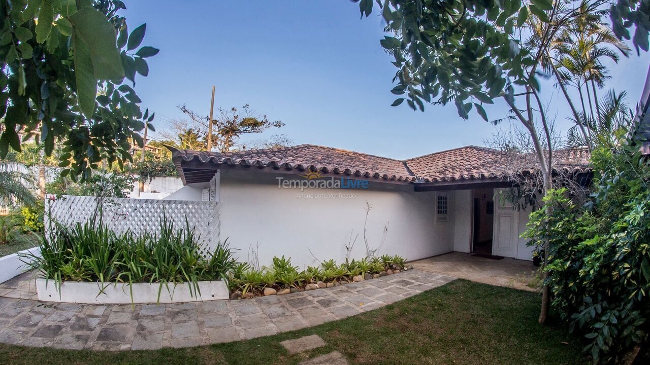 Casa para aluguel de temporada em Armação dos Búzios (Praia da Ferradura)