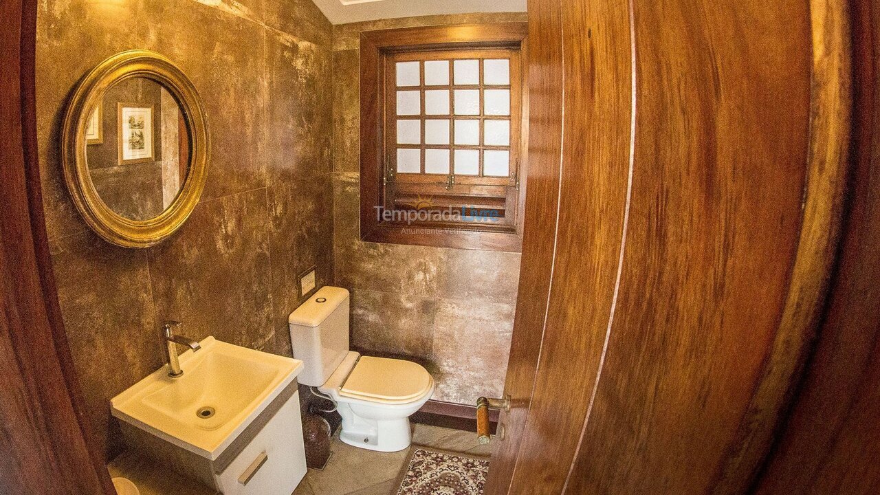 Casa para aluguel de temporada em Armação dos Búzios (Praia da Ferradura)