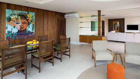 Lindo apartamento a apenas uma quadra da praia de Ipanema