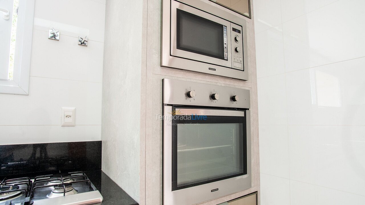 Casa para alquiler de vacaciones em Camaçari (Condomínio Paraíso dos Lagos)