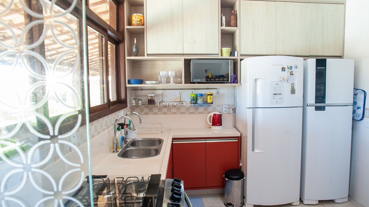Casa para alquiler de vacaciones em Camaçari (Condomínio Canto do Sol)