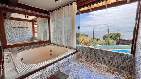 House in coastal condominium in Ilhabela