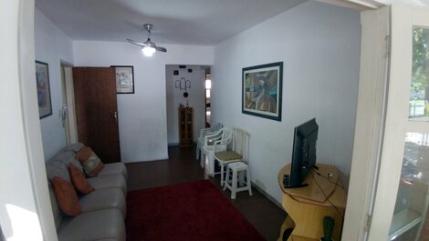 Apto Enseada região Casa Grande aprox 200m do mar