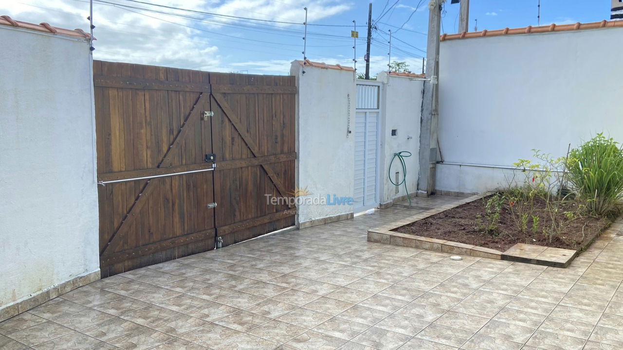 House for vacation rental in Itanhaém (Balneário Gaivotas)