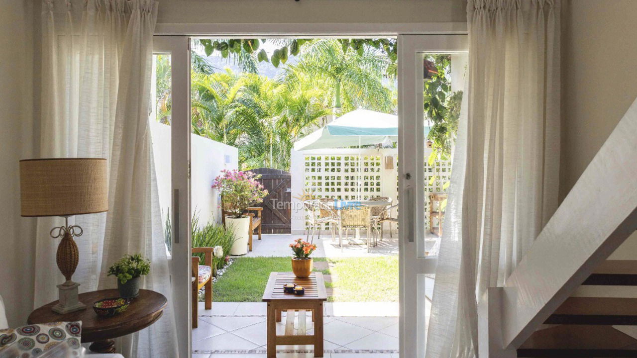 Casa para aluguel de temporada em São Sebastião (Maresias)