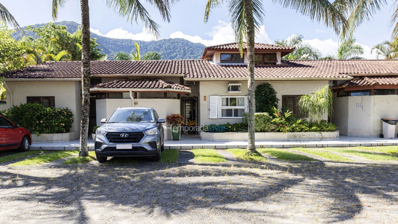 Casa para aluguel de temporada em São Sebastião (Maresias)