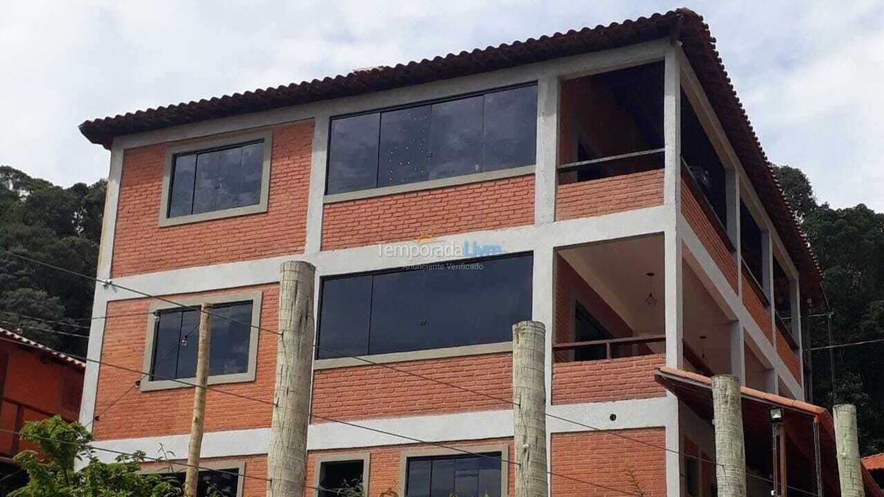 Casa para aluguel de temporada em Lima Duarte (Conceição de Ibitipoca)