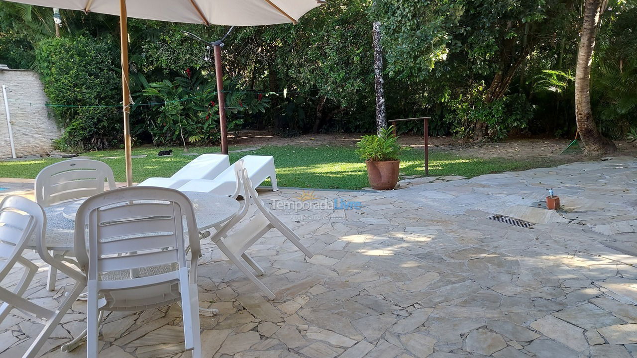 Casa para alquiler de vacaciones em Bertioga (Praia de Guaratuba)