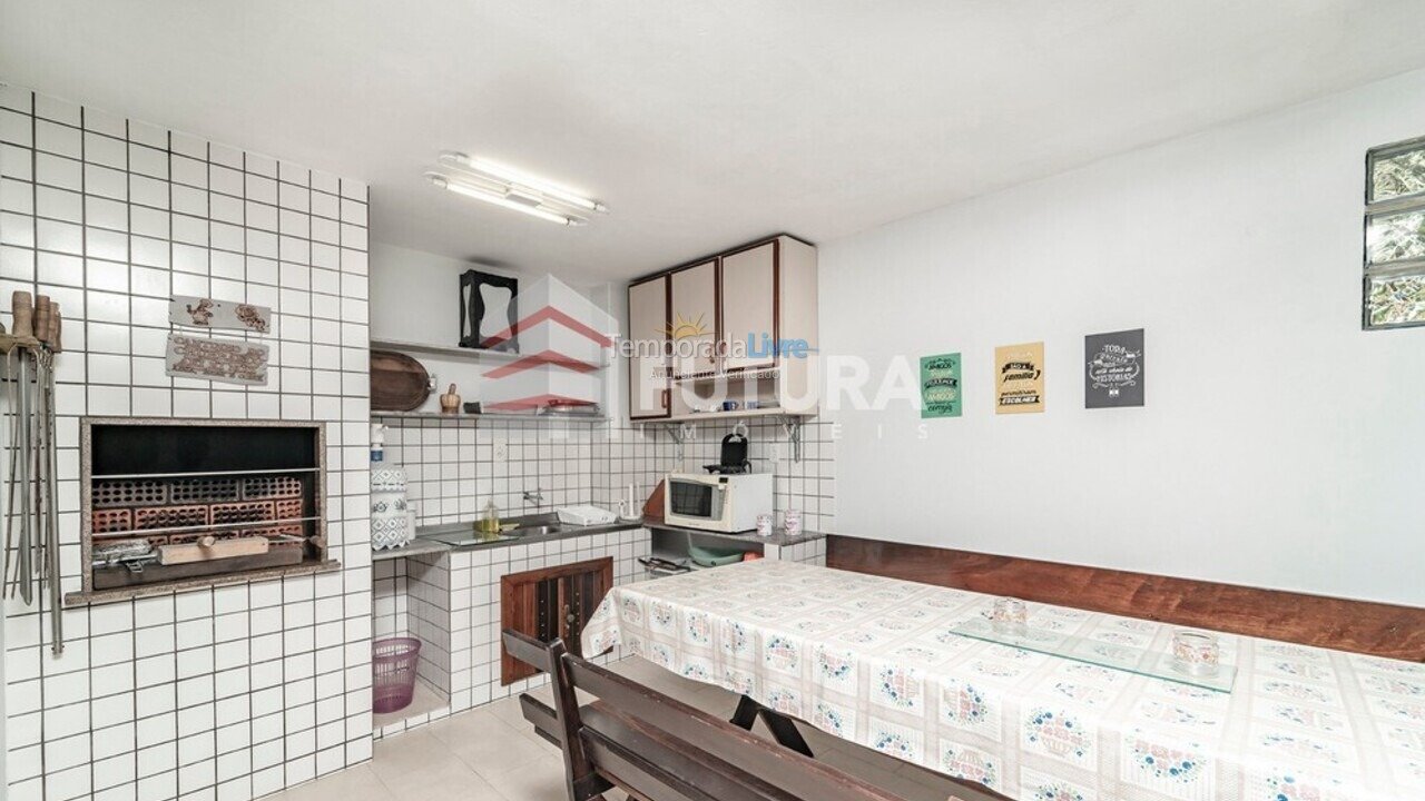 Casa para aluguel de temporada em Bombinhas (Morrinhos)