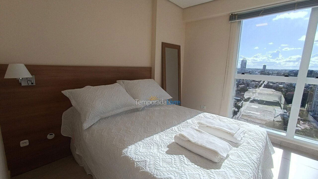 Apartamento para aluguel de temporada em Curitiba (Centro Cívico)