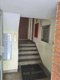 Apto Enseada região Casa Grande aprox 200m do mar