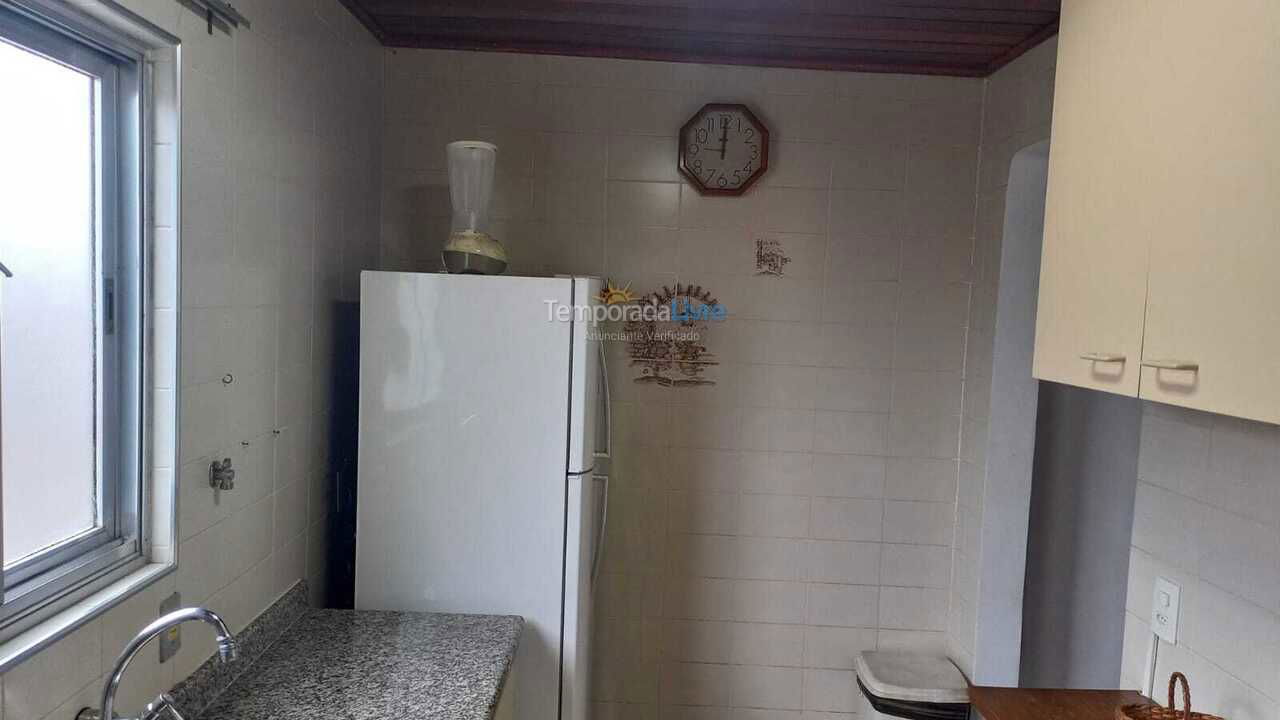 Apartamento para aluguel de temporada em Guarujá (Enseada)