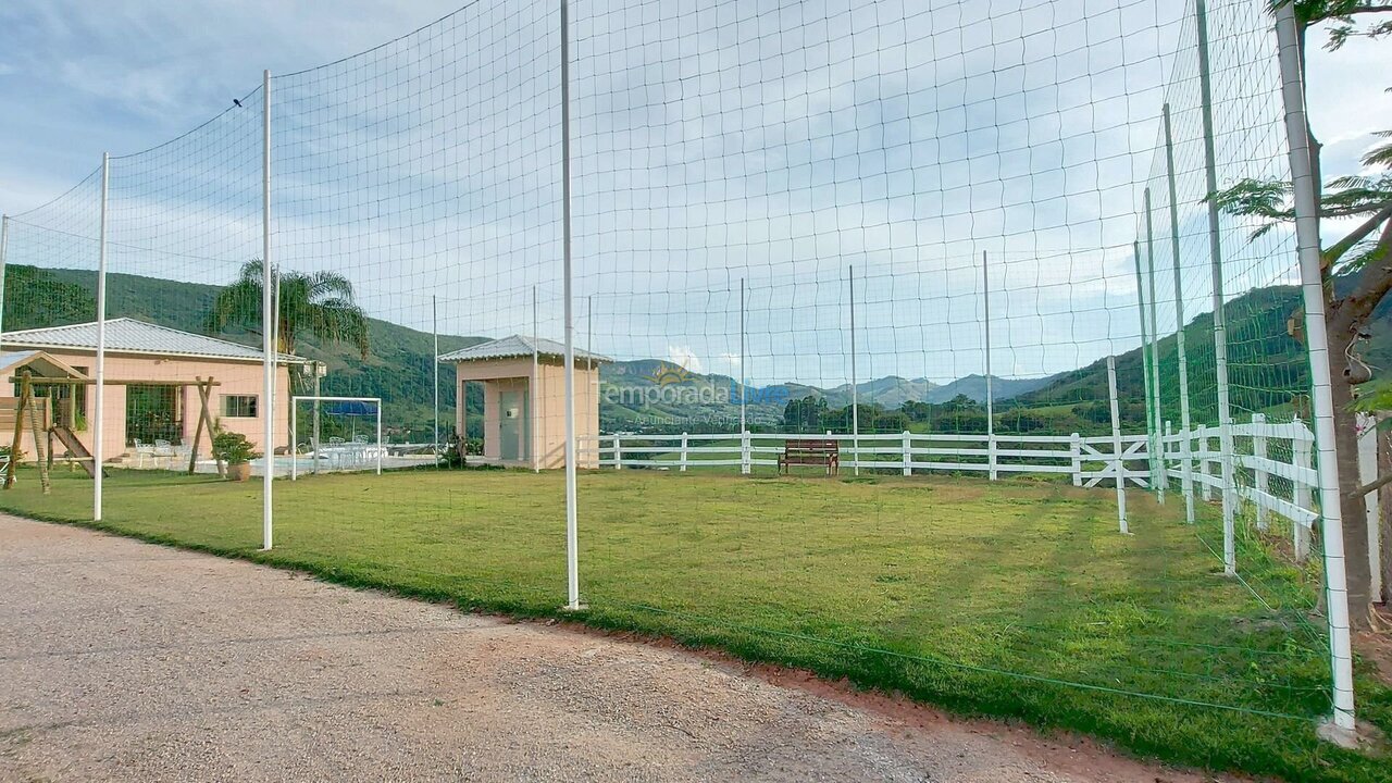 Casa para aluguel de temporada em Socorro (Oratório)