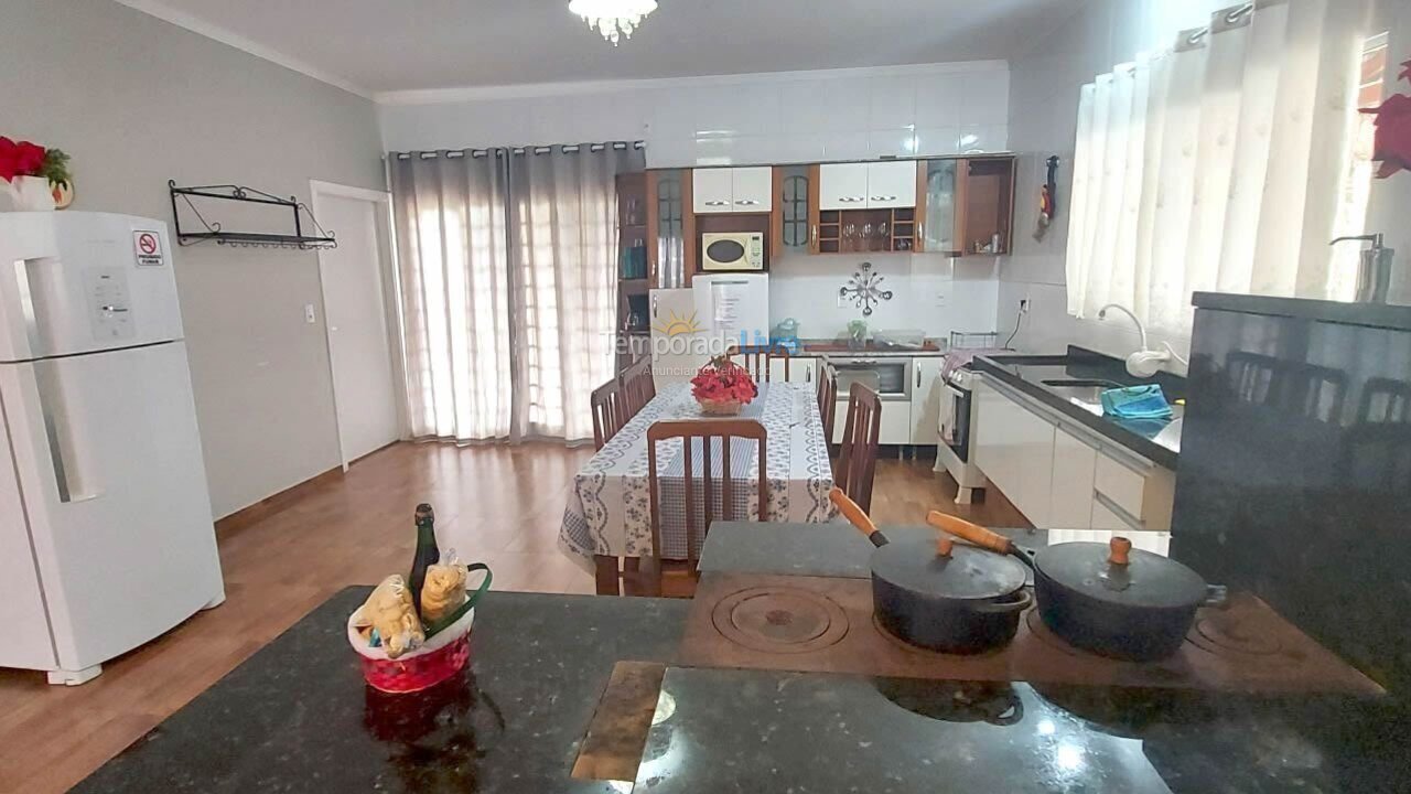 Casa para aluguel de temporada em Socorro (Oratório)