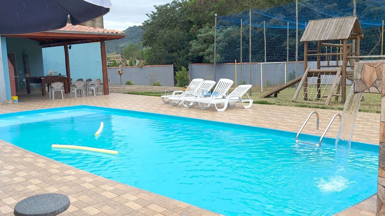 Casa para alquiler de vacaciones em Socorro (Oratório)