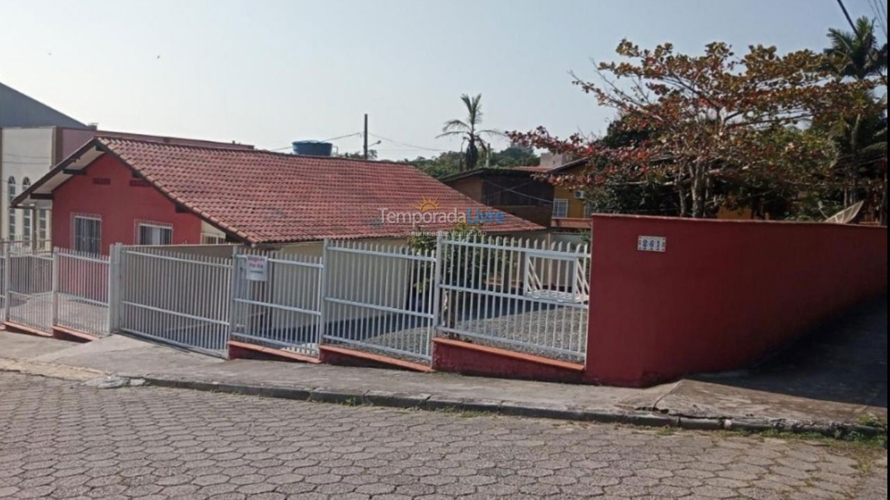 Casa para aluguel de temporada em Penha (Armaçao)