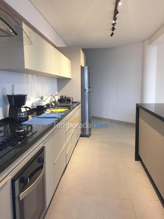 Apartamento para aluguel de temporada em Ubatuba (Praia Grande)