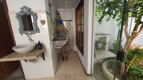 Casa con piscina y baño de hidromasaje en Piratininga